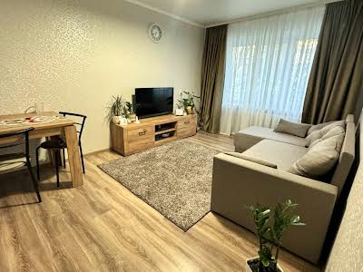 квартира за адресою Донецька вул., 53