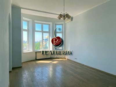квартира за адресою Богдана Хмельницького вул., 32