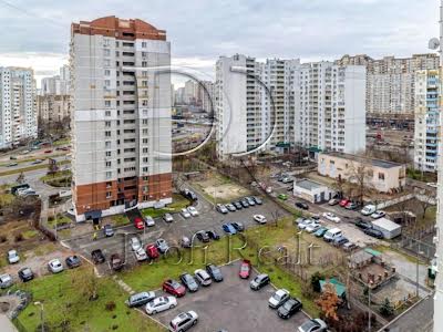 квартира за адресою Анни Ахматової вул., 16-В