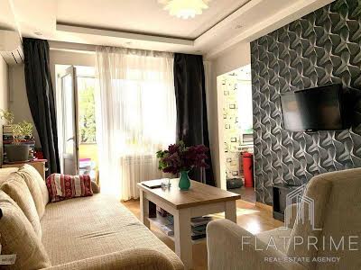 квартира по адресу Киев, Пражская, 8