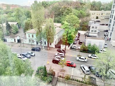 квартира за адресою Гоголівська вул., 17