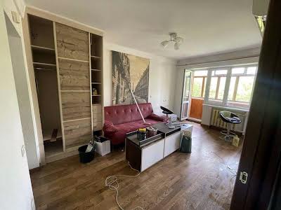 квартира за адресою Василя Чумака вул., 8