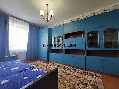 квартира за адресою Василя Касіяна вул., 2-Б