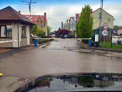 дом по адресу с. Новые петровцы, ЖК Балатон, 1