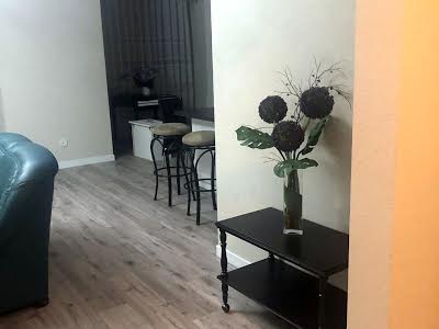 квартира за адресою Київ, Юлії Здановської вул. (Ломоносова), 58
