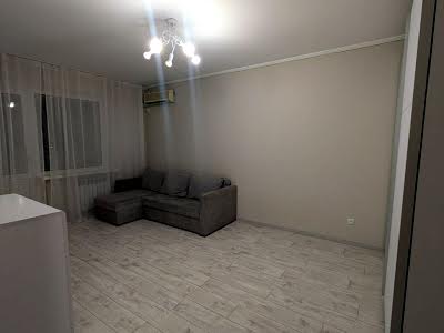 квартира по адресу Ревуцкого ул., 42 Б