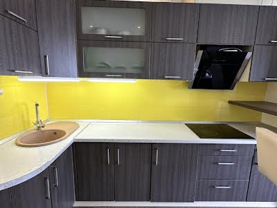 квартира за адресою Драгоманова вул., 2-Б