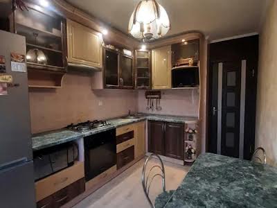 квартира за адресою Драгоманова вул., 5