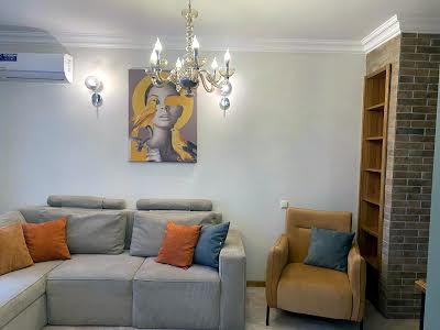квартира за адресою Федора Ернста вул., 6