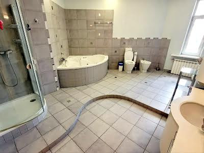 квартира по адресу Антоновича, 140
