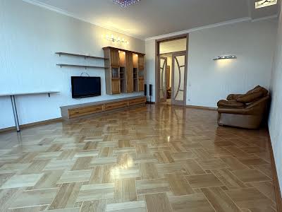 квартира за адресою Старонаводницька вул., 6Б