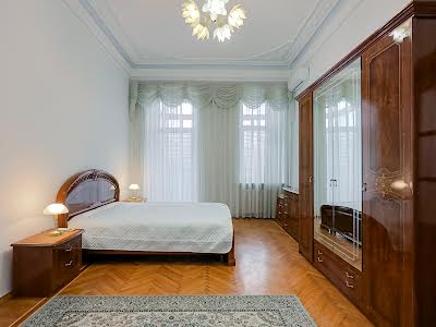 квартира за адресою Івана Драча вул., 6