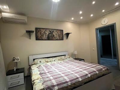 квартира за адресою Олександрівський просп. (Косіора), 69д