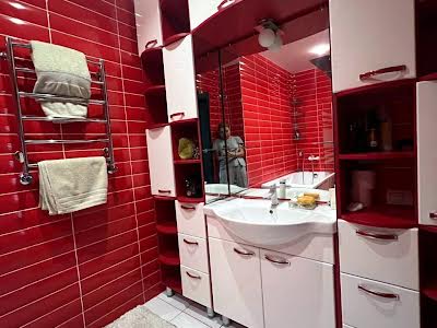 квартира за адресою Богатирська вул., 6-А