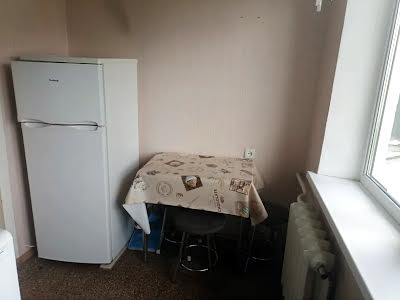 квартира за адресою Леоніда Каденюка просп. (Юрія Гагаріна), 17