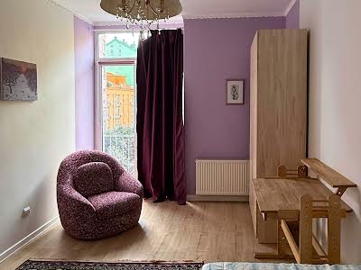 квартира за адресою Регенераторна вул., 4