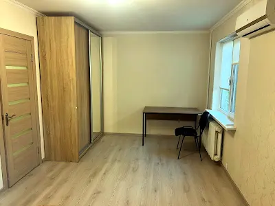 квартира по адресу Академіка Стражеска ул., 1