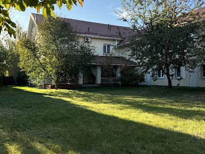 комерційна за адресою с. Софіївська борщагівка, Зоряна вул., 8