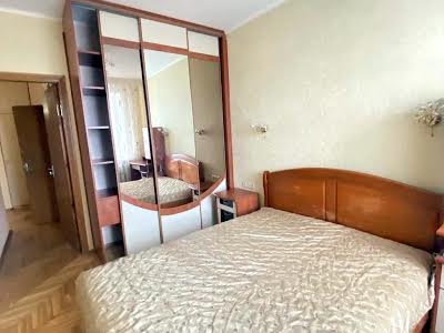 квартира за адресою Миколи Ушакова вул., 34-А