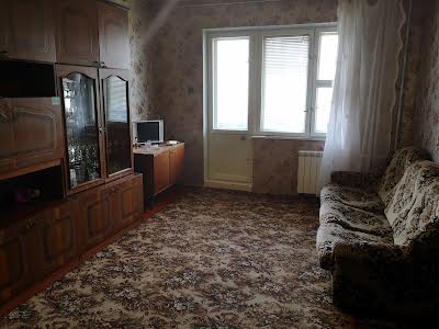 квартира за адресою Київ, Каштанова вул., 8-А