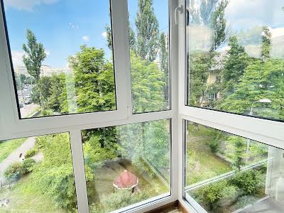 квартира за адресою Михайла Бойчука вул. (Кіквідзе), 3