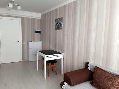квартира за адресою Братиславська вул., 8а