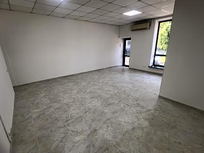 комерційна за адресою Романа Шухевича просп. (Генерала Ватутіна), 2-А