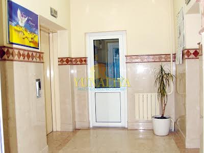 квартира за адресою Панаса Мирного вул., 17