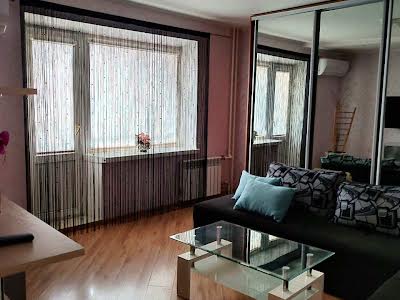 квартира за адресою Оноре де Бальзака вул., 4