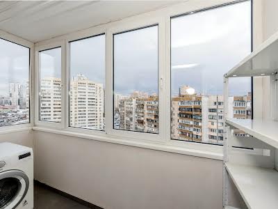 квартира за адресою Драгоманова вул., 25