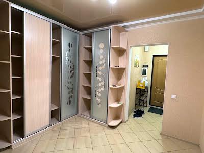 квартира за адресою Урлівська вул., 38-А