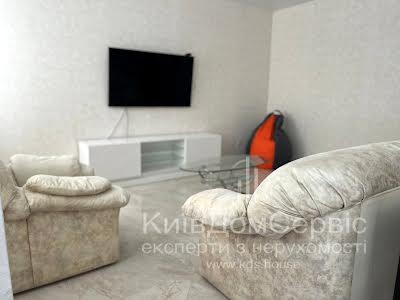 квартира за адресою Регенераторна вул., 4 к1-9
