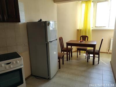 квартира по адресу Миколы Бажана просп., 1-М