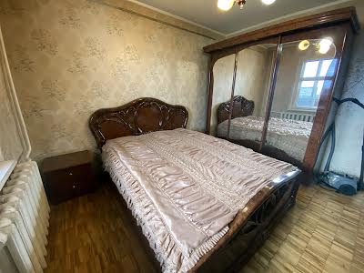 квартира за адресою Бережанська вул., 18