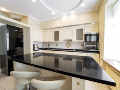 квартира за адресою Шота Руставелі вул., 8