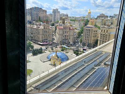 комерційна за адресою майдан Незалежності пл., 2