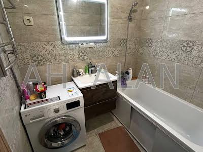 квартира за адресою Радистів вул., 30