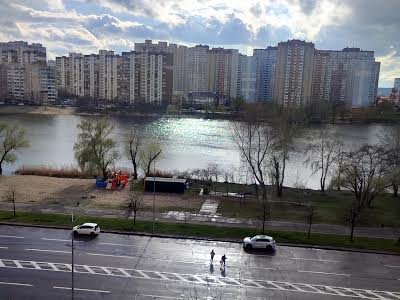 квартира по адресу Ревуцкого ул., 9