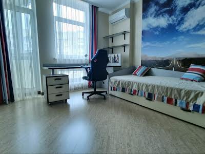 квартира за адресою Федора Ернста вул., 16-Б