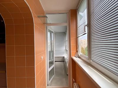 квартира за адресою Авіаконструктора Антонова вул., 15-А