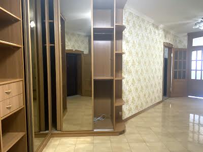 квартира по адресу Старонаводницкая ул., 13-А