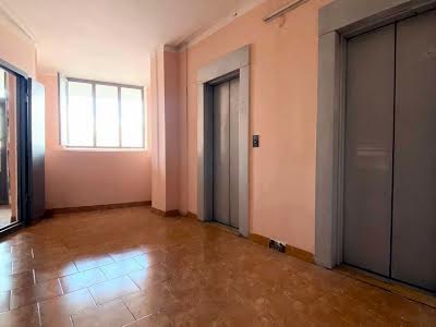 квартира за адресою Олени Пчілки вул., 2
