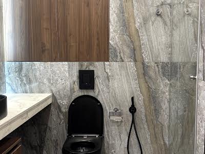 квартира за адресою Драгомирова, 14а