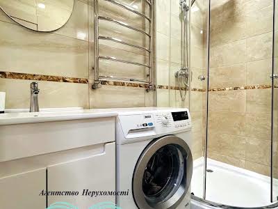 квартира за адресою Боголюбова вул., 33