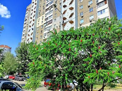 квартира за адресою Анни Ахматової вул., 23