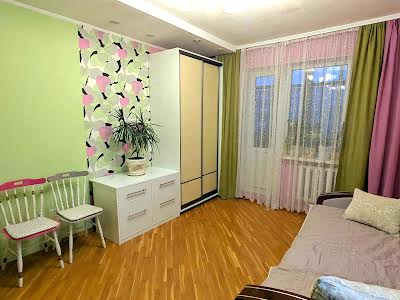 квартира по адресу Рональда Рейгана ул., 10