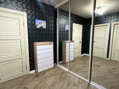 квартира за адресою Академіка Амосова вул., 63
