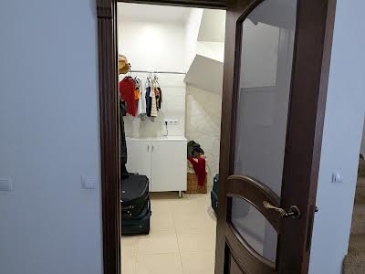 квартира за адресою с. Святопетрівське, Тараса Шевченка бульв., 5