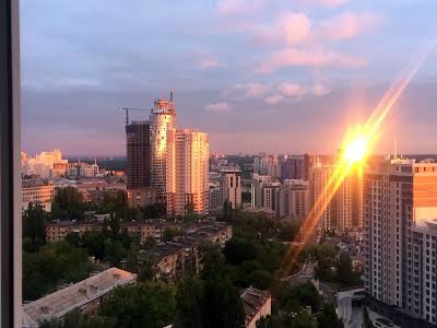 квартира по адресу Евгения Коновальца ул. (Щорса), 32-В