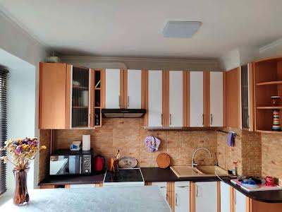 квартира за адресою Оноре де Бальзака вул., 4